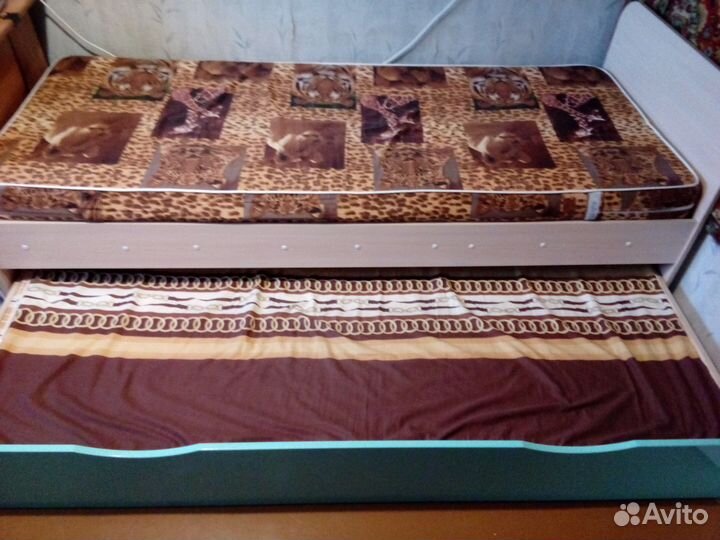 Кровать для взрослых (2-х ярусная) + 2 матраса