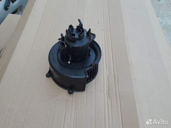 Вентилятор мотор печки Opel Zafira A Subaru Traviq