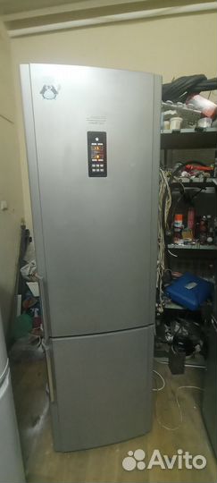 Холодильник hotpoint ariston NO frost