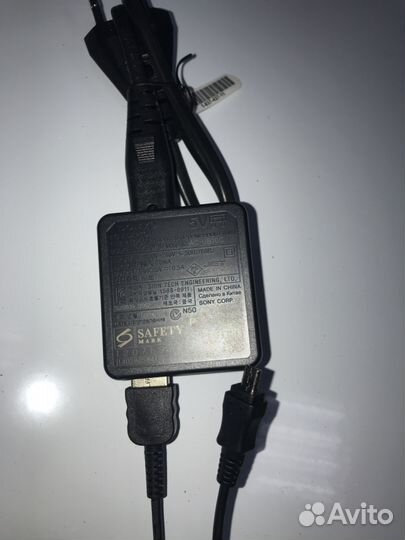 Сетевое зарядное устройство Sony 5V