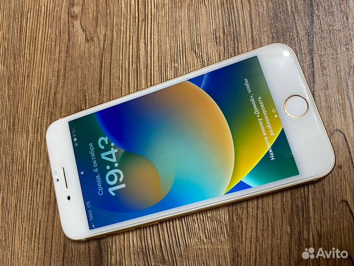 iPhone 8, 64 ГБ