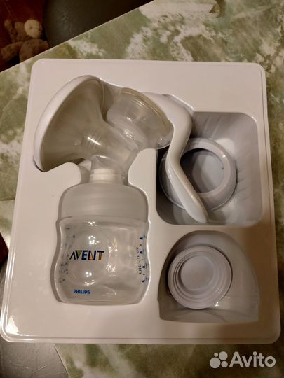 Продаю молокоотсос Avent