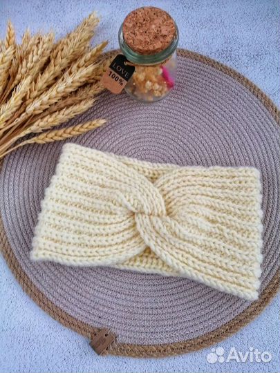 Повязка на голову вязаная