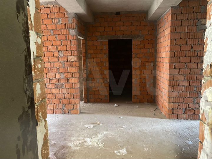 3-к. квартира, 92 м², 2/8 эт.