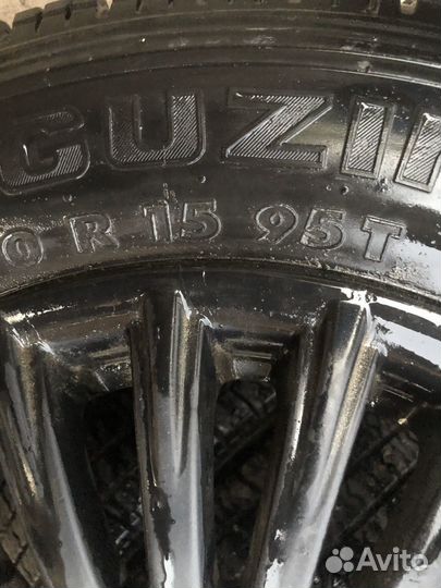 Accelera 651 2.25/5 R15 19T