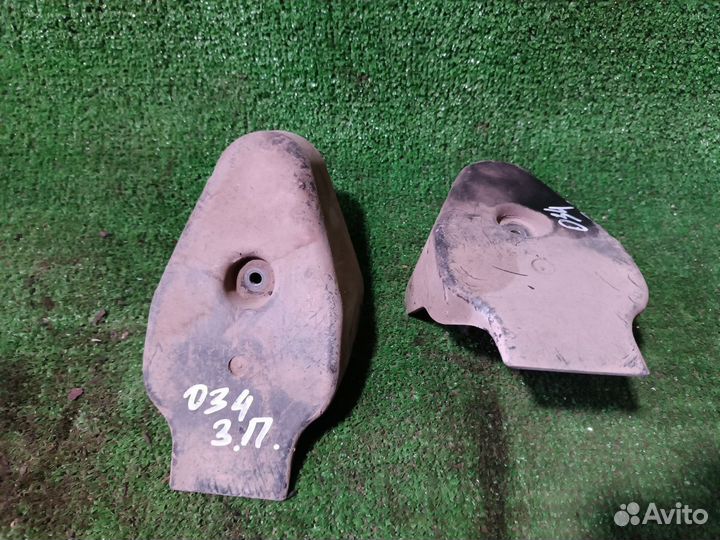 Пыльник кронштейна Volkswagen Passat B5 рестайлинг