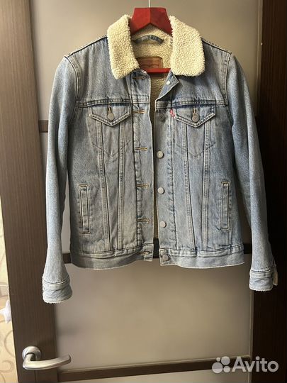 Куртка джинсовая женская Levi's