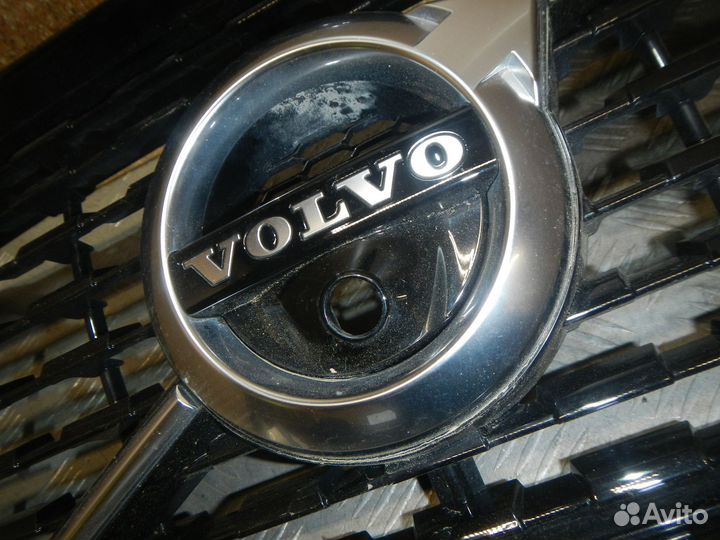 Б/У Б/У Решетка радиатора, Volvo (Вольво) -XC60