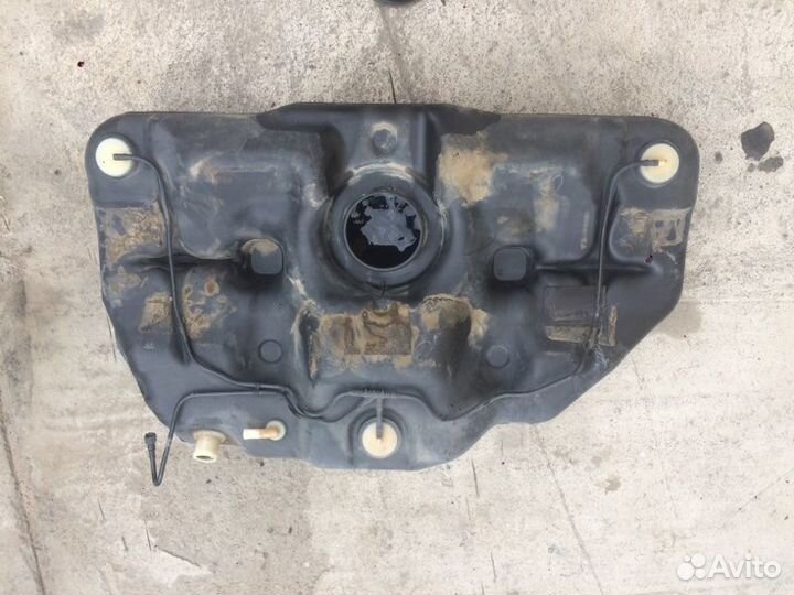 Топливный бак Nissan Almera N16 хэтчбек (до