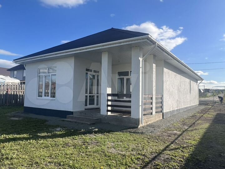 Коттедж 115 м² на участке 8 сот.