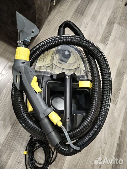Пылесос моющий karcher puzzi 8/1 C 1.100-225.0