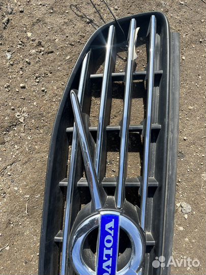 Решетка радиатора volvo xc60
