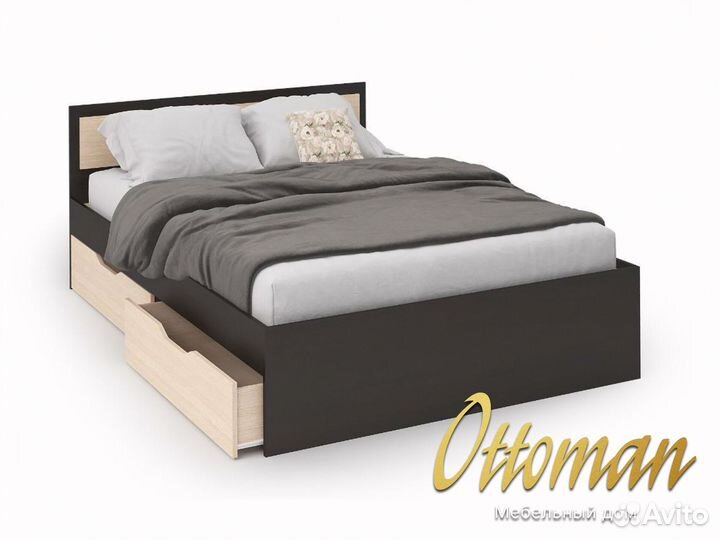 Кровать двуспальная с матрасом и ящиками