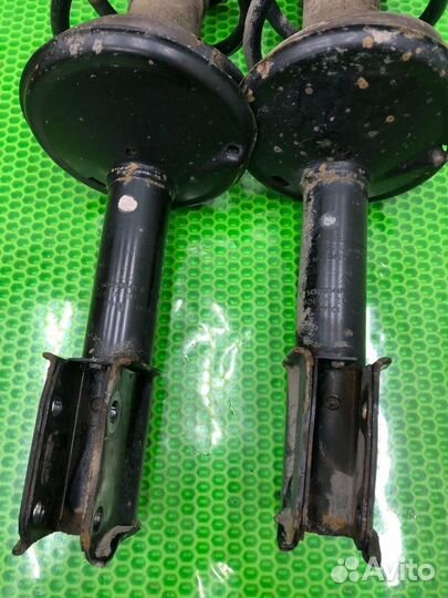 Стойка подвески передняя Renault Logan седан