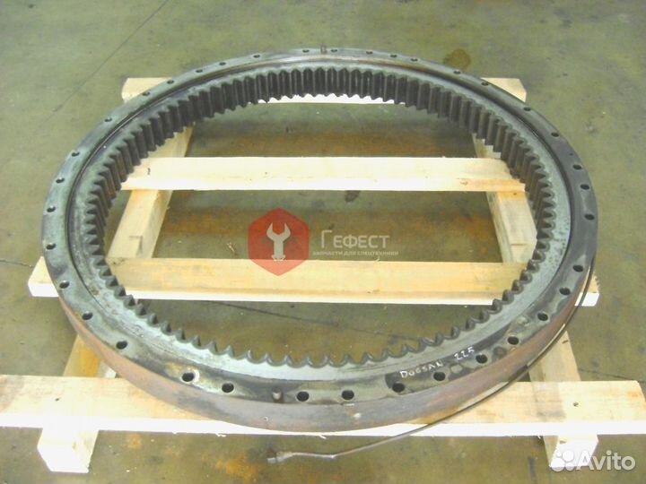 Поворотный круг Komatsu 208-25-61300