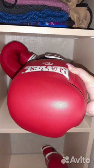 Боксерские перчатки 10 oz бу