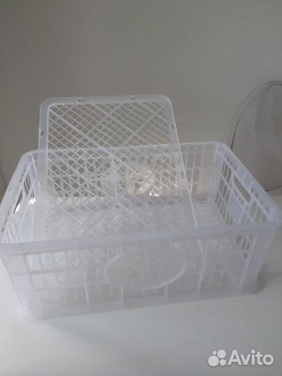 Контейнер пластиковый с крышкой