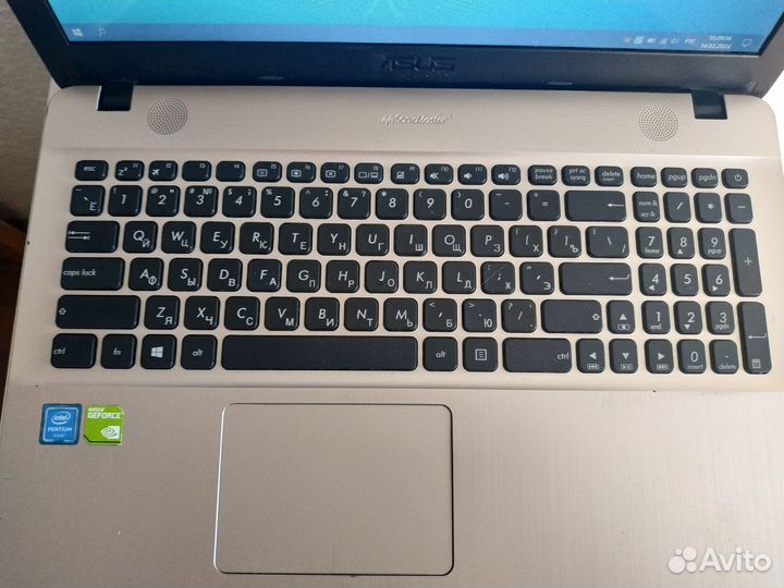 Ноутбук Asus