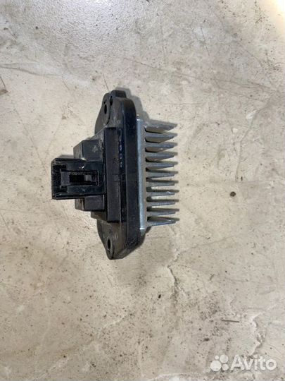 Реостат печки Mazda 6 GH 2.0 2009