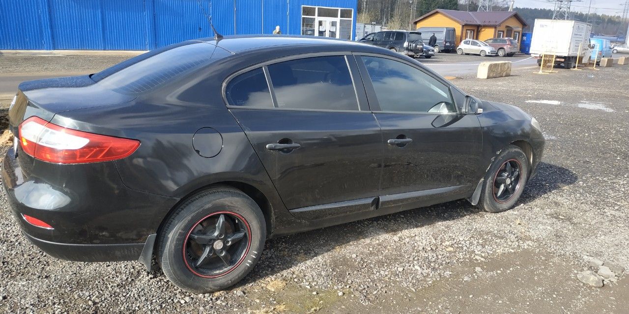 Renault Fluence: фото владельца