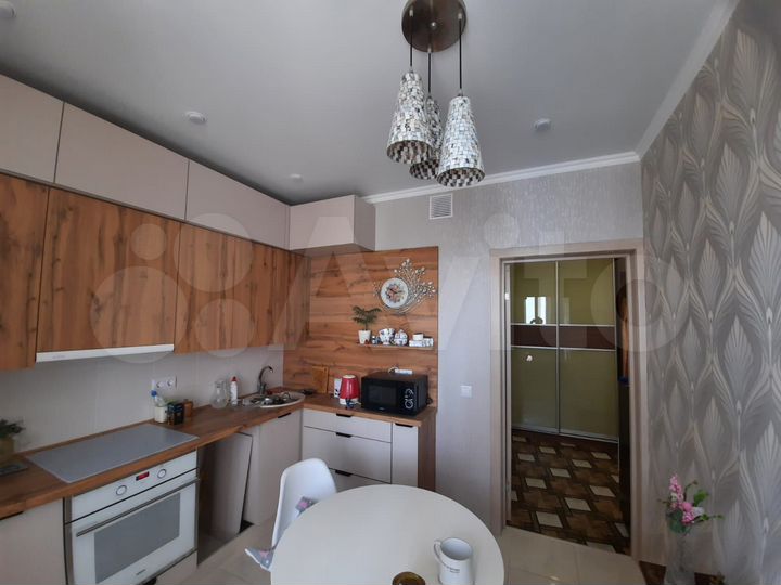 1-к. квартира, 40 м², 11/16 эт.