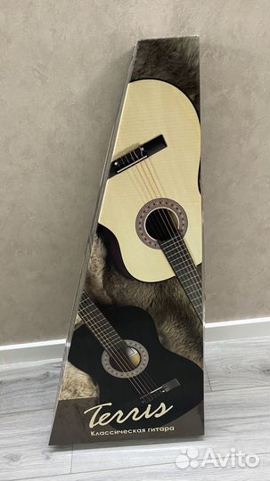 Акустическая гитара