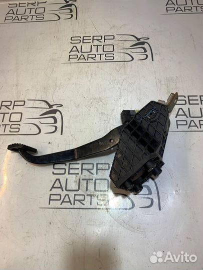 Педаль тормоза Kia Ceed ED купе G4GC 2.0 2009