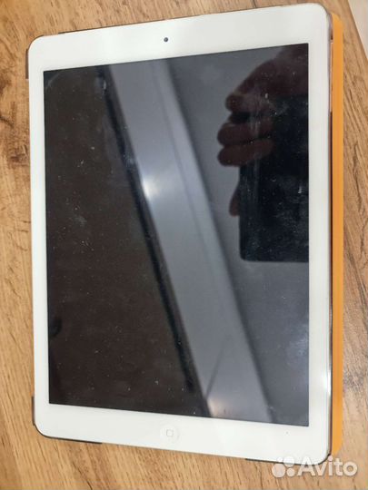Apple iPad air 32 Gb LTE Silver