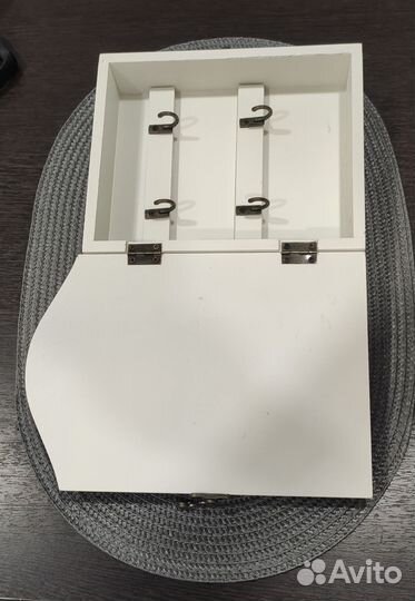 Ключница деревянная