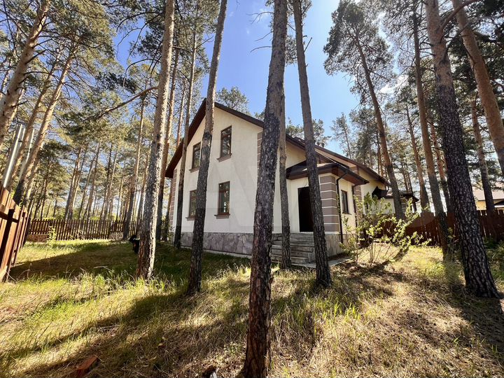 Коттедж 130 м² на участке 8 сот.