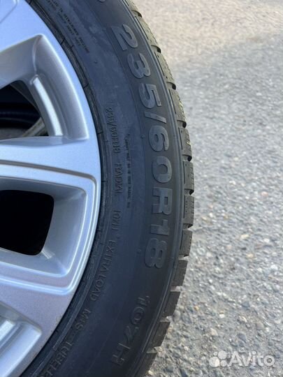 R18 Continental Conti4x4WinterContact 235/60, PCD 5x108 DIA 63.4