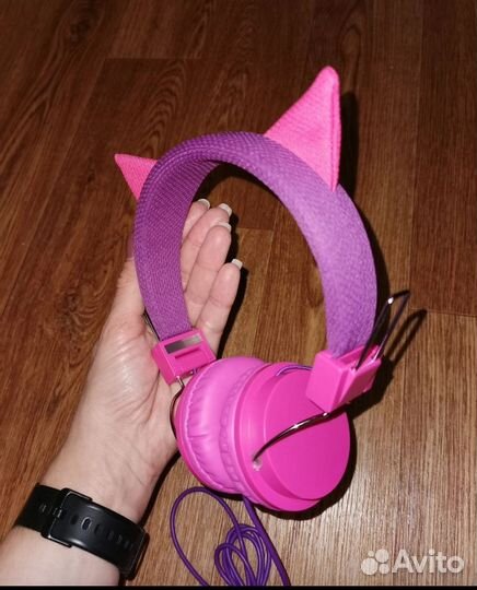 Проводные наушники