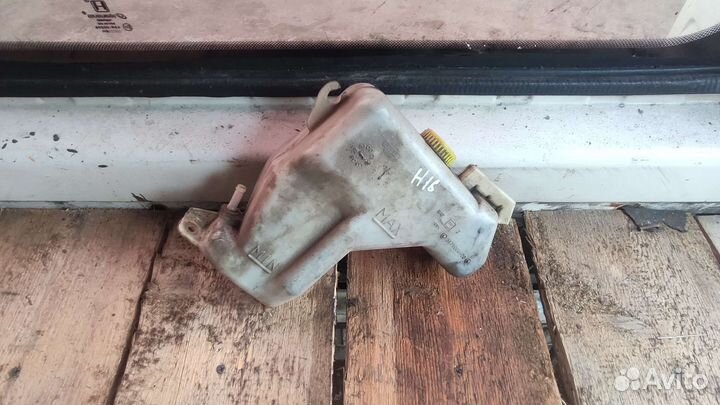 Расширительный бачок Nissan Almera N16