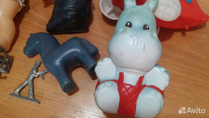 Игрушки Советских времен.Кукла,машинка,солдат и тд