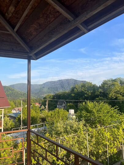 Дом 180 м² на участке 6 сот.