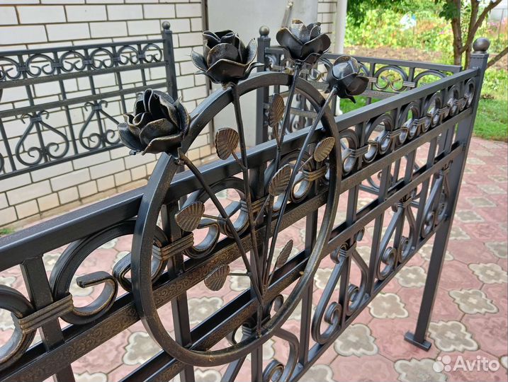 Оградки на кладбище