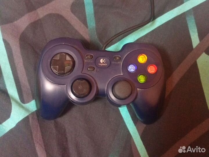 Геймпад logitech