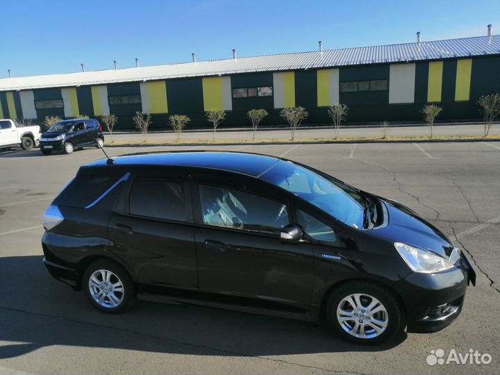 Honda Fit Shuttle 1.3 CVT, 2011, 128 000 км