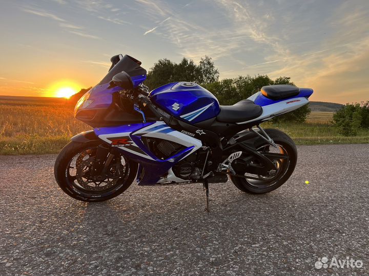 Мотоцикл Suzuki gsxr 750