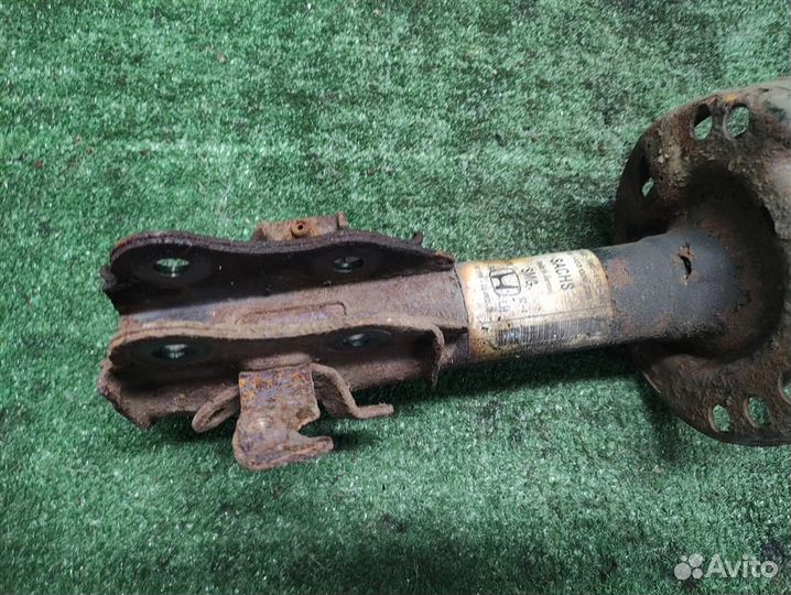 Стойка амортизатора передняя левая Honda Civic 5D