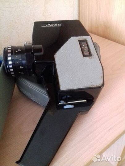 Кинокамера Лада