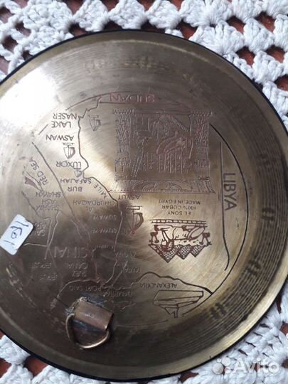 Тарелка декоративная с египетской царицей