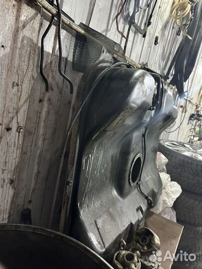 Бензобак от kia spectra