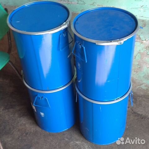 Ведро с крышкой на хомуте