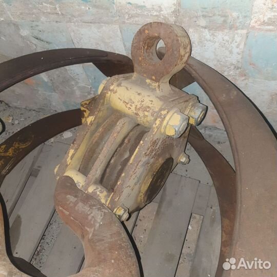 Гак,крюк,полиспаст на D355