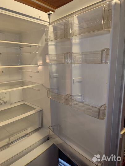 Холодильник LG