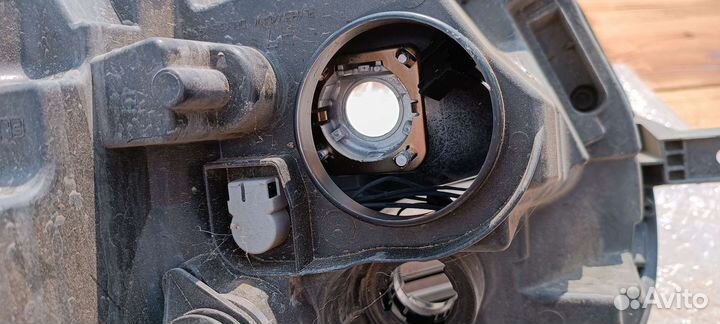 Фара renault logan