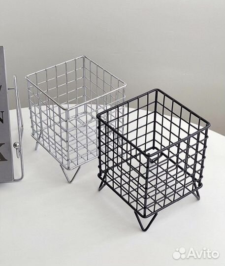 Металлическая корзинка для хранения