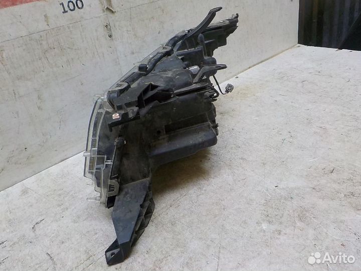 Фара правая Toyota Land Cruiser Prado