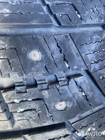 Goodyear UltraGrip Ice Arctic SUV 235/55 R19 105T